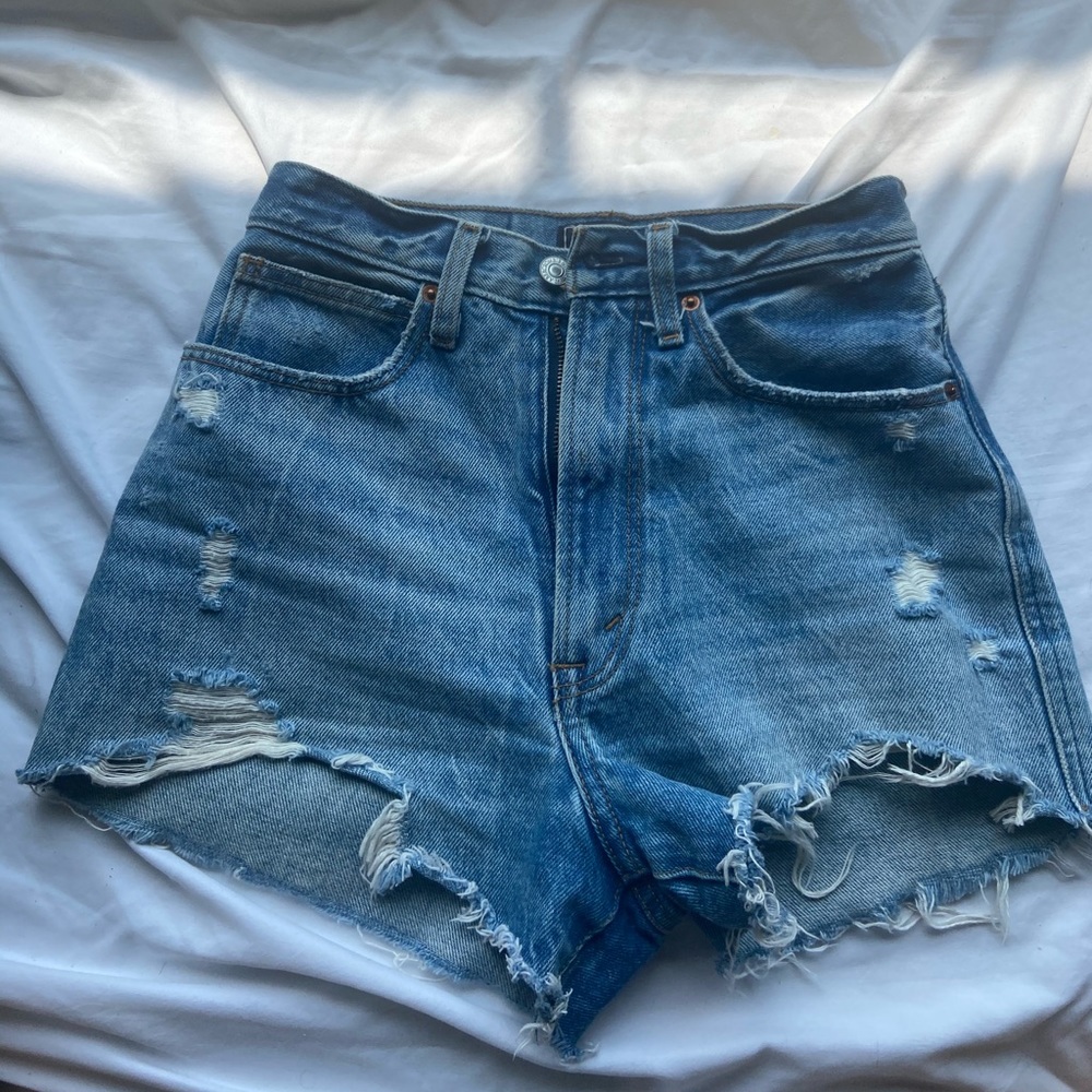 A&F Natural Rise Short
